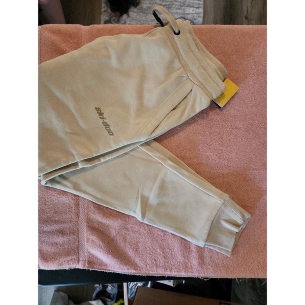 BRP Ski Doo Womens‎ Ivory Sweatpants M Medium 454800697 Signature soft NWT